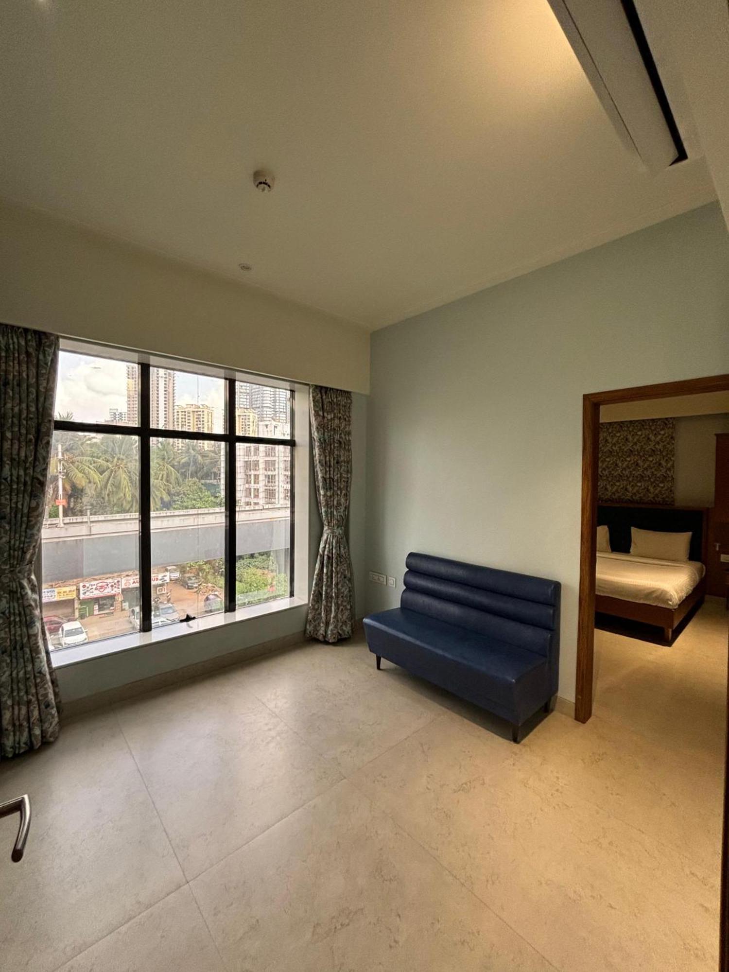 The Hub Link Hotel Mumbai Exterior photo